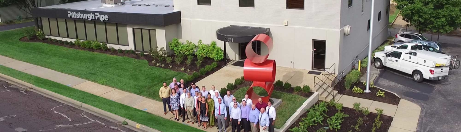 Pittsburgh-Group-Photo Overhead view of Pittsburgh pipe team in the city