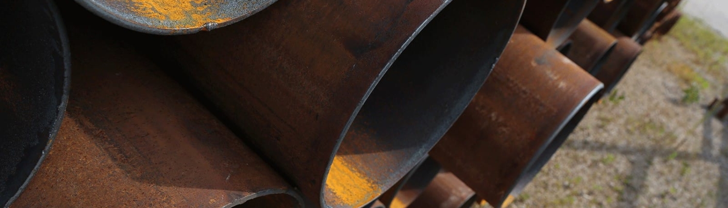 RATHOLE CASING PIPE:CONDUCTOR CASING_Close up view of rathole casing pipes Close up view of rathole casing pipes